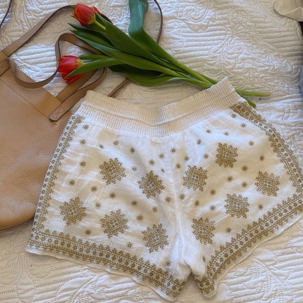 J.Crew Embroidered Gauze Shorts W XS White Gold Boho Beach Coastal Festival Chic - Picture 2 of 4